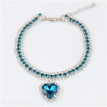 Rhinestone Love Heart Pendant Collar